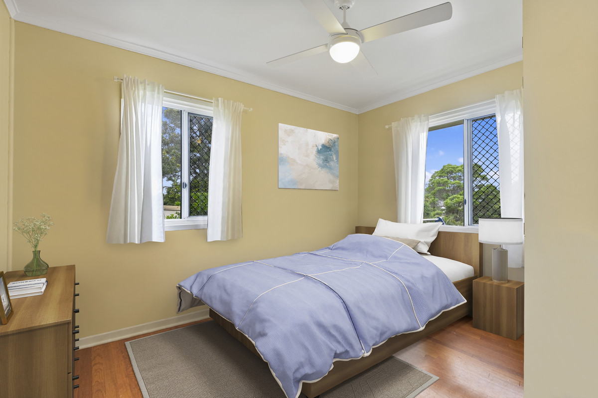 31 Rutherford Street, Stafford Heights, QLD 4053 AUS
