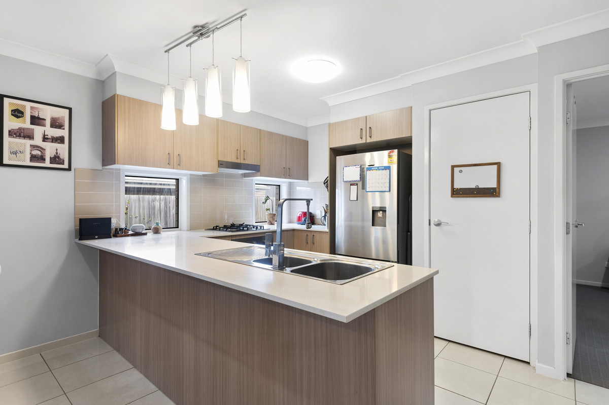 87 Expedition Drive, North Lakes, QLD 4509 AUS