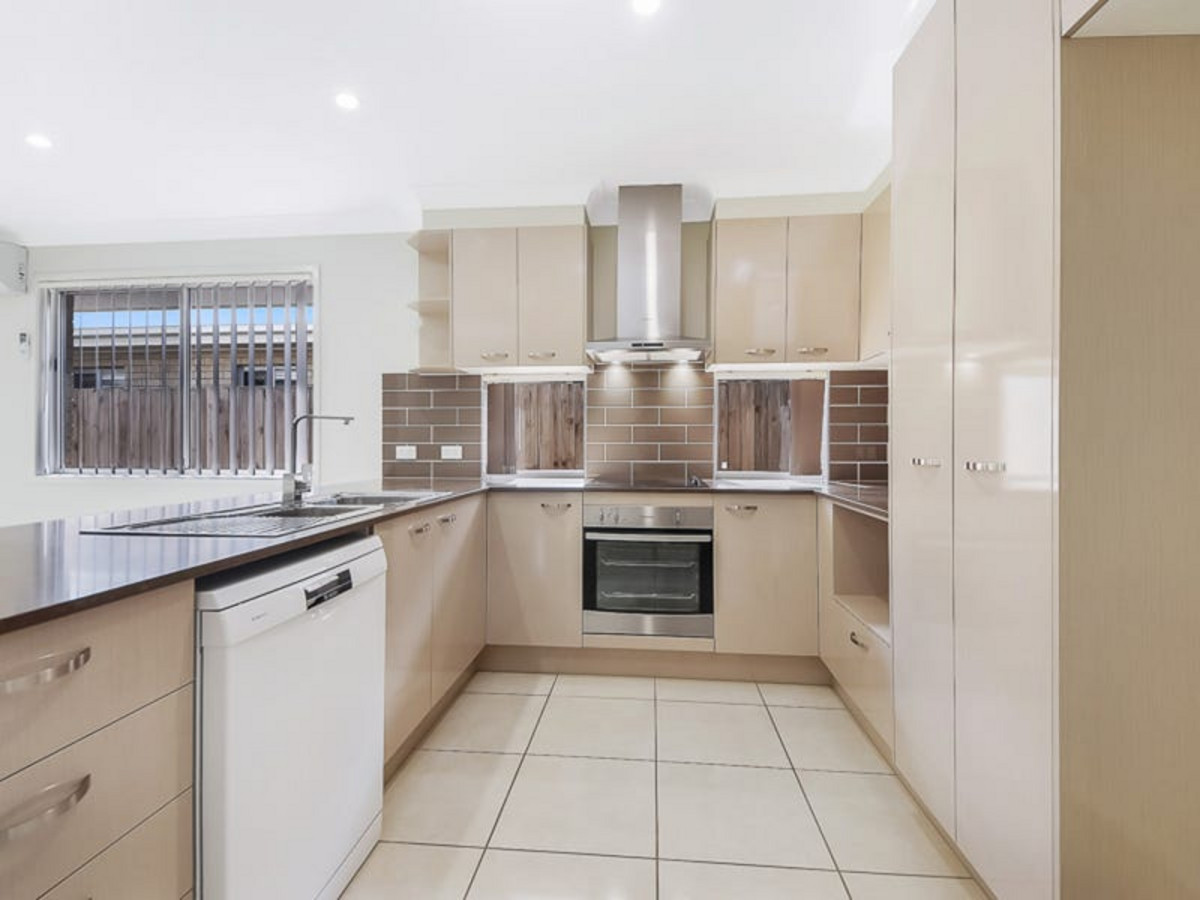 30 Toomaroo Street, WARNER, QLD 4500 AUS