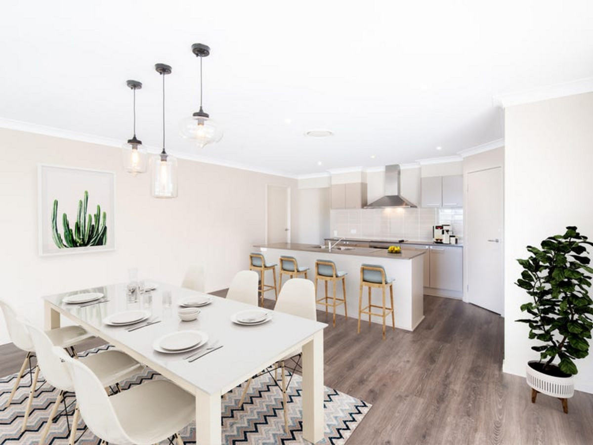 17 Brisbane Road, WARNER, QLD 4500 AUS