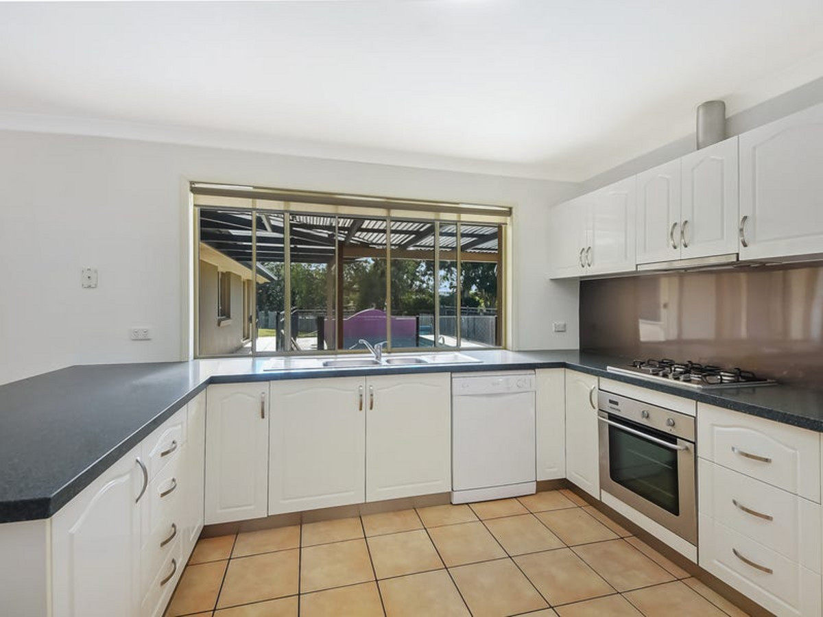 16 Castleroy Court, ALBANY CREEK, QLD 4035 AUS