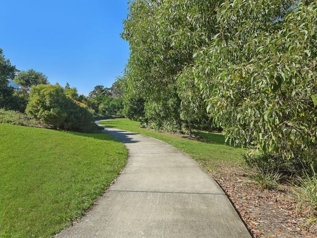 60 Kidston Cresent, WARNER, QLD 4500 AUS
