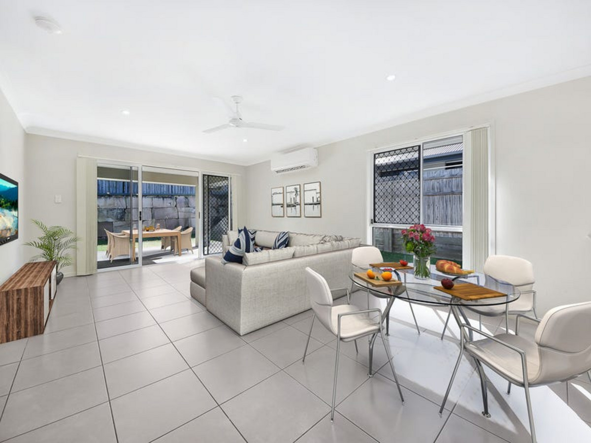 60 Kidston Cresent, WARNER, QLD 4500 AUS
