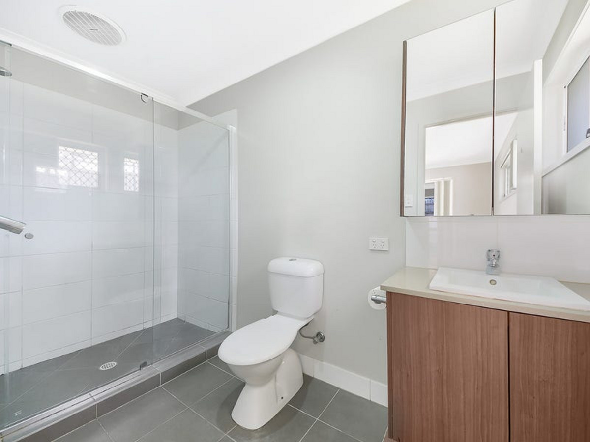 60 Kidston Cresent, WARNER, QLD 4500 AUS