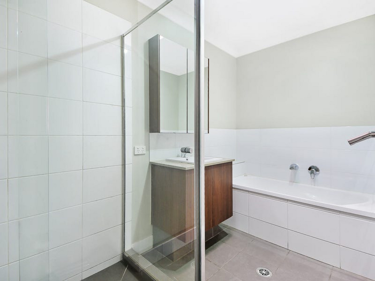 60 Kidston Cresent, WARNER, QLD 4500 AUS