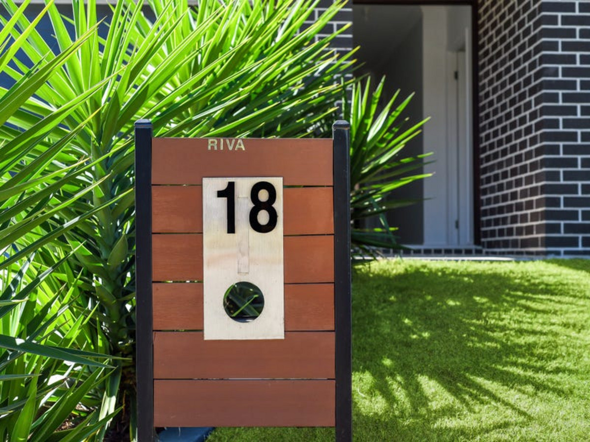 18 Riva Drive, JOYNER, QLD 4500 AUS