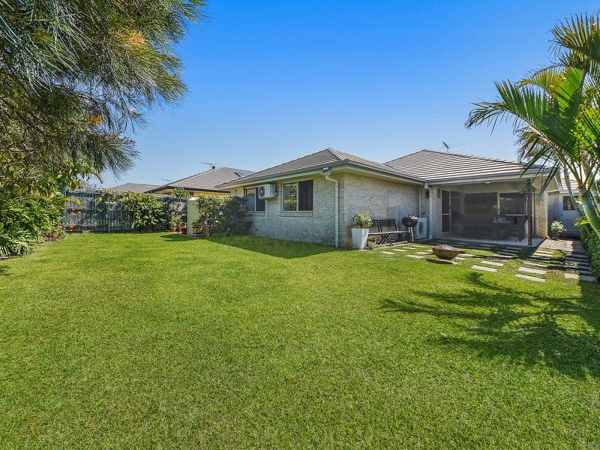 37 Barambah Circuit, WARNER, QLD 4500 AUS