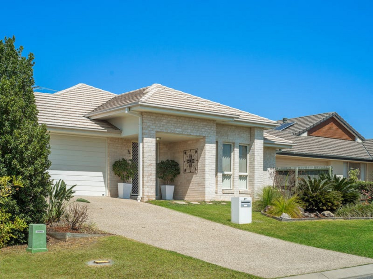 37 Barambah Circuit, WARNER, QLD 4500 AUS