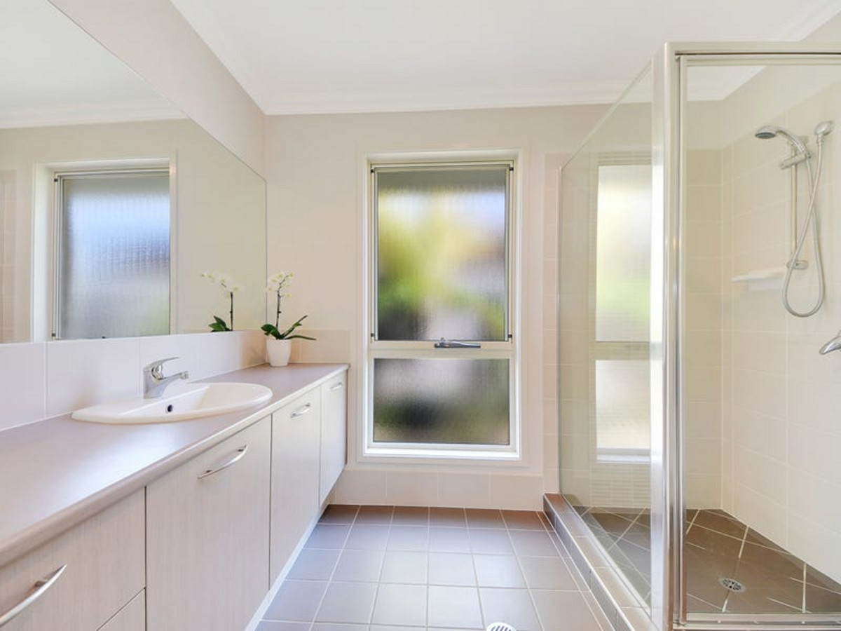37 Barambah Circuit, WARNER, QLD 4500 AUS