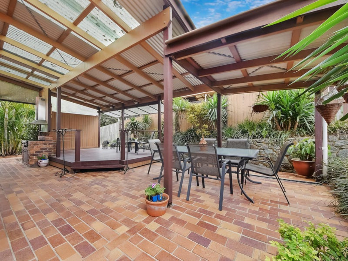 42 Woodlands Avenue, PETRIE, QLD 4502 AUS