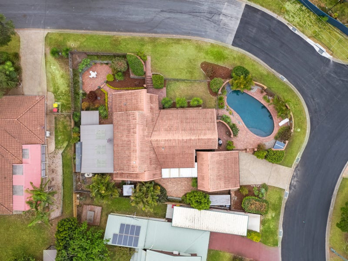 42 Woodlands Avenue, PETRIE, QLD 4502 AUS