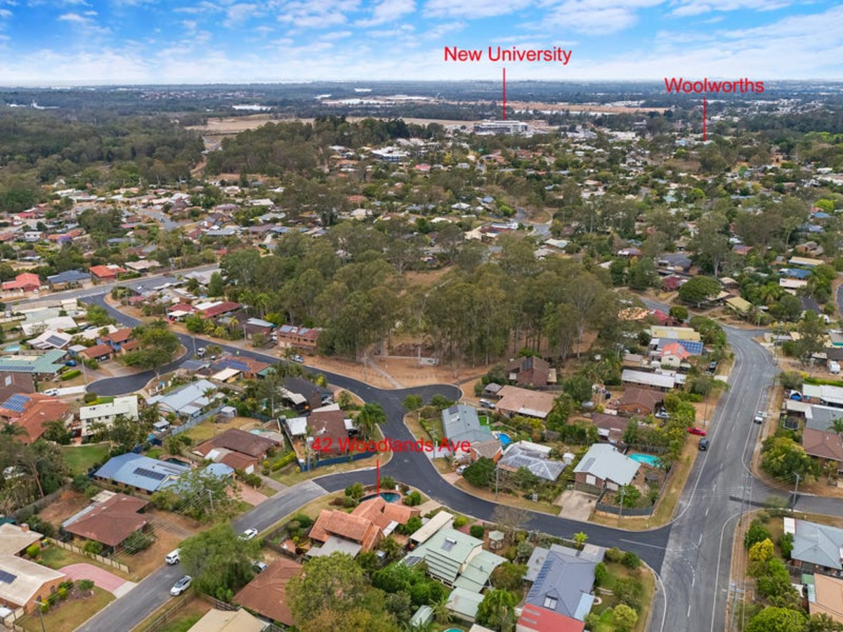 42 Woodlands Avenue, PETRIE, QLD 4502 AUS