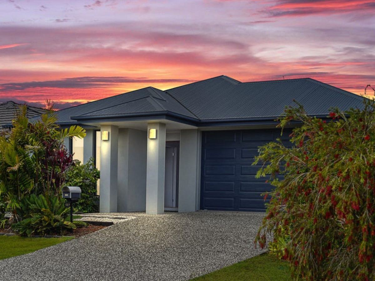 127 Cootharaba Crescent, WARNER, QLD 4500 AUS