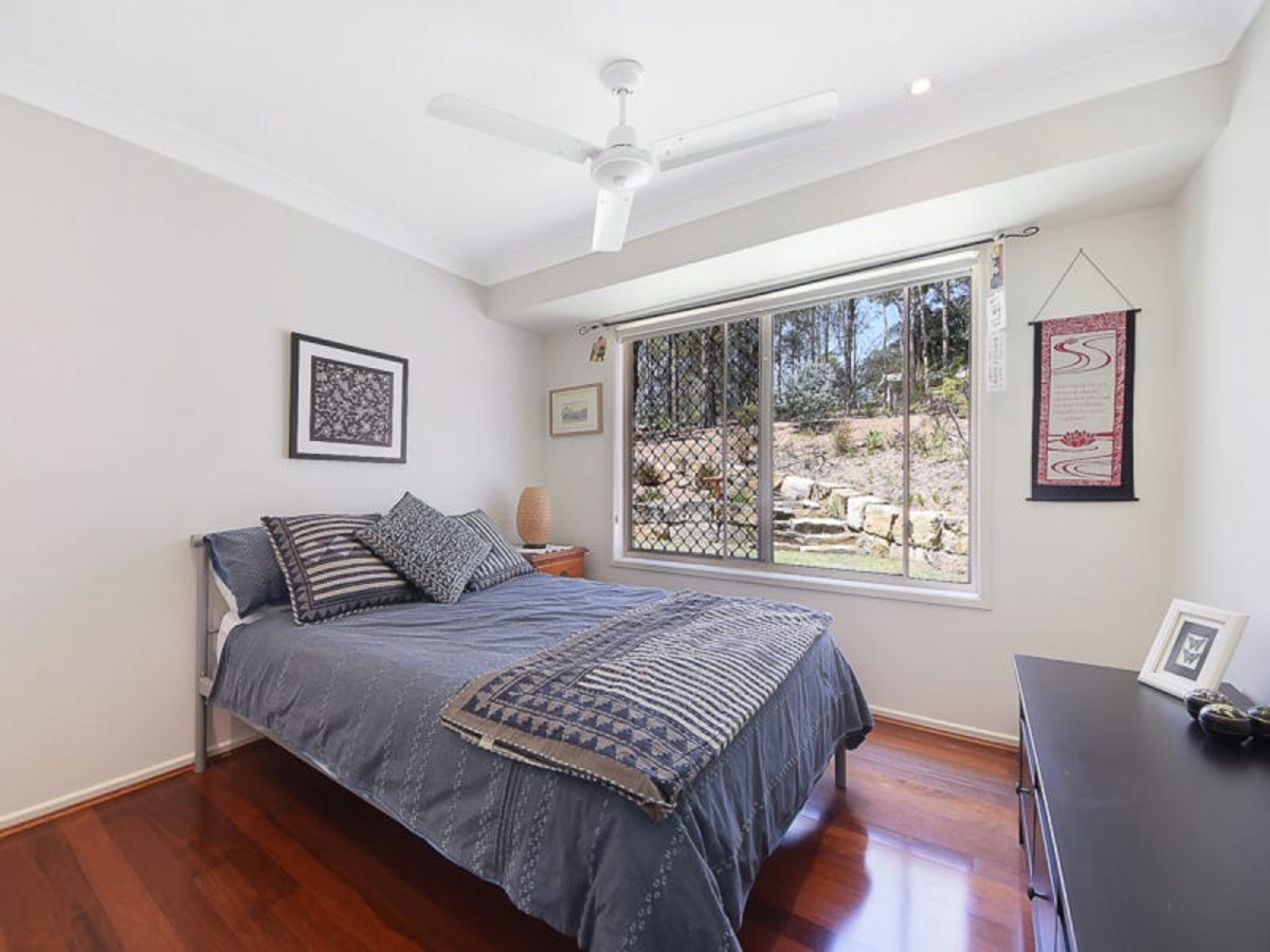 26 Peppermint Drive, CASHMERE, QLD 4500 AUS