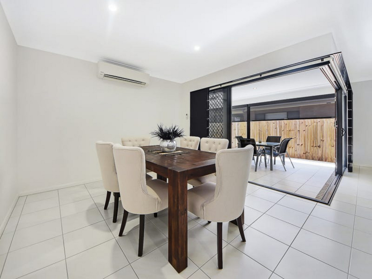5 Gordon Circuit, WARNER, QLD 4500 AUS