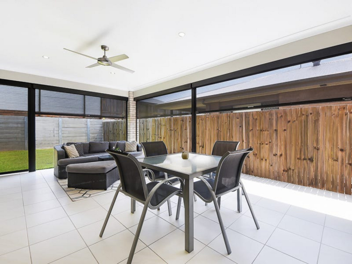 5 Gordon Circuit, WARNER, QLD 4500 AUS