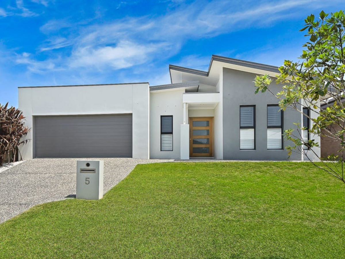 5 Gordon Circuit, WARNER, QLD 4500 AUS