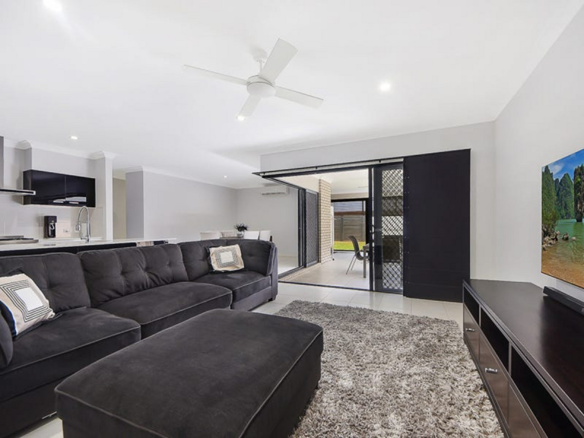 5 Gordon Circuit, WARNER, QLD 4500 AUS