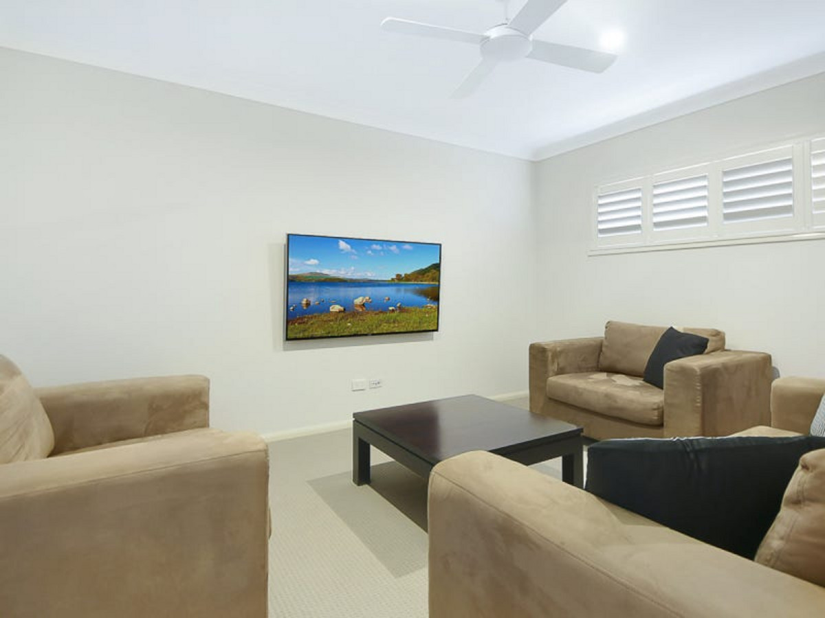 5 Gordon Circuit, WARNER, QLD 4500 AUS