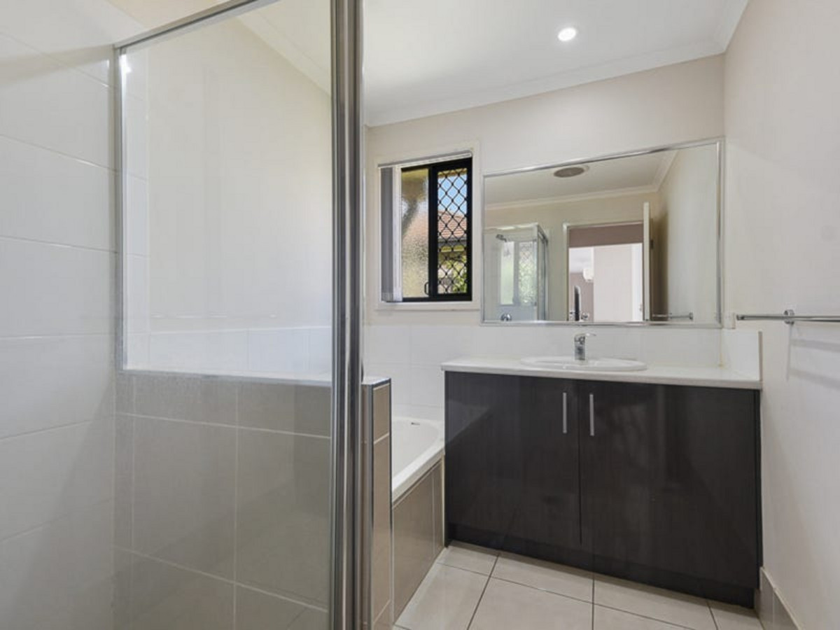 9 Allchin Court, WARNER, QLD 4500 AUS