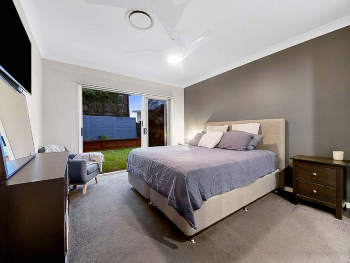 98 Swan Parade, WARNER, QLD 4500 AUS
