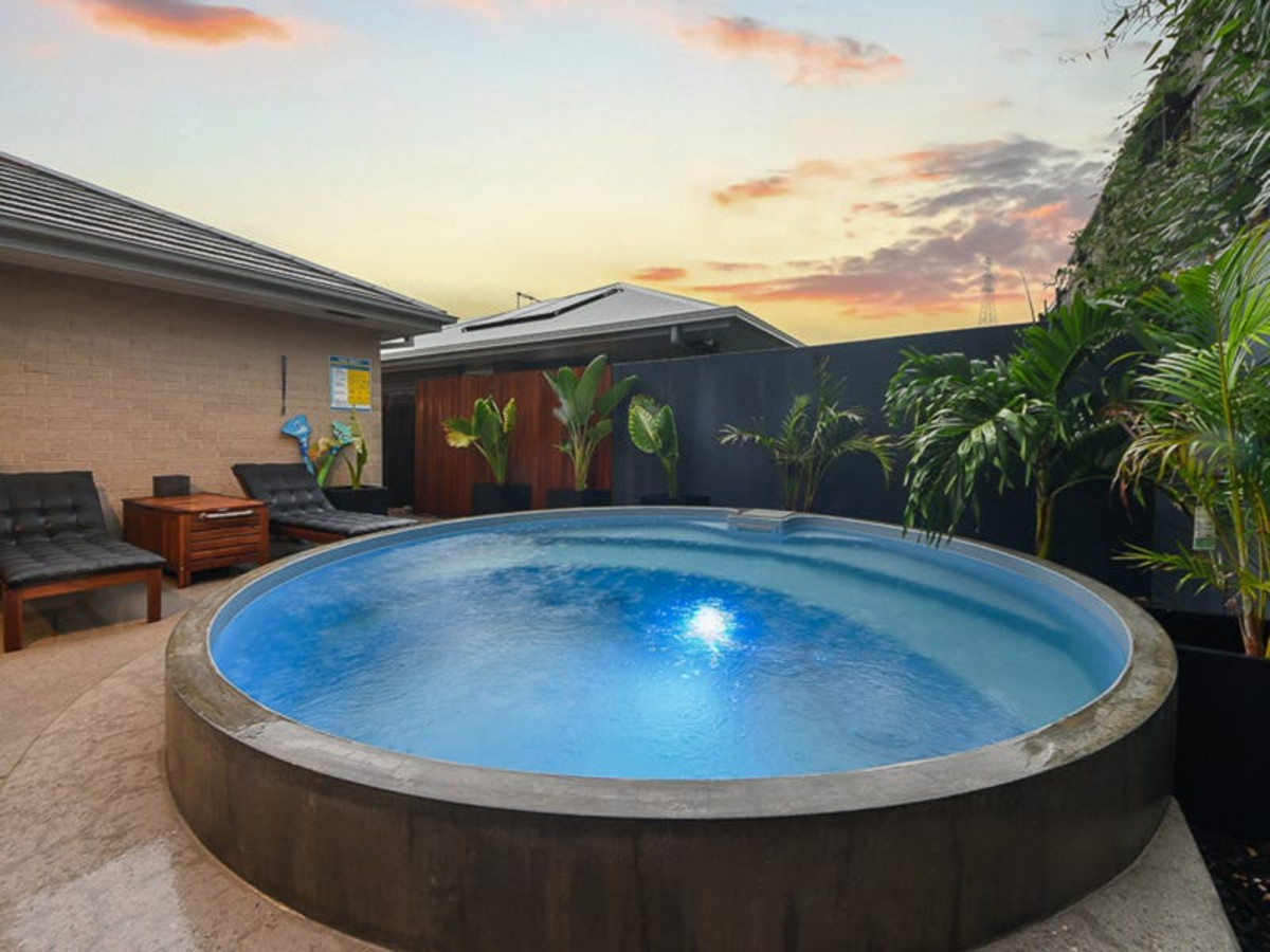 98 Swan Parade, WARNER, QLD 4500 AUS