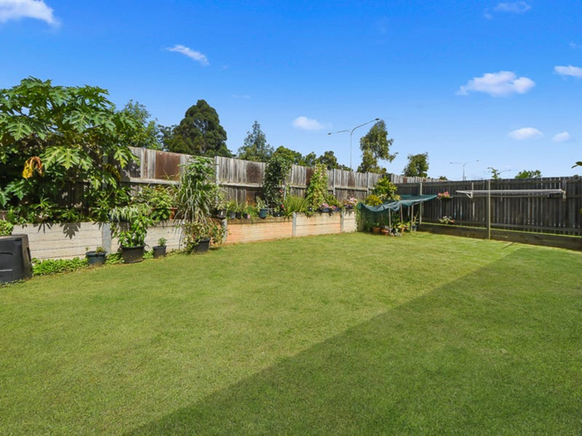 79 Carlingford Street, WARNER, QLD 4500 AUS