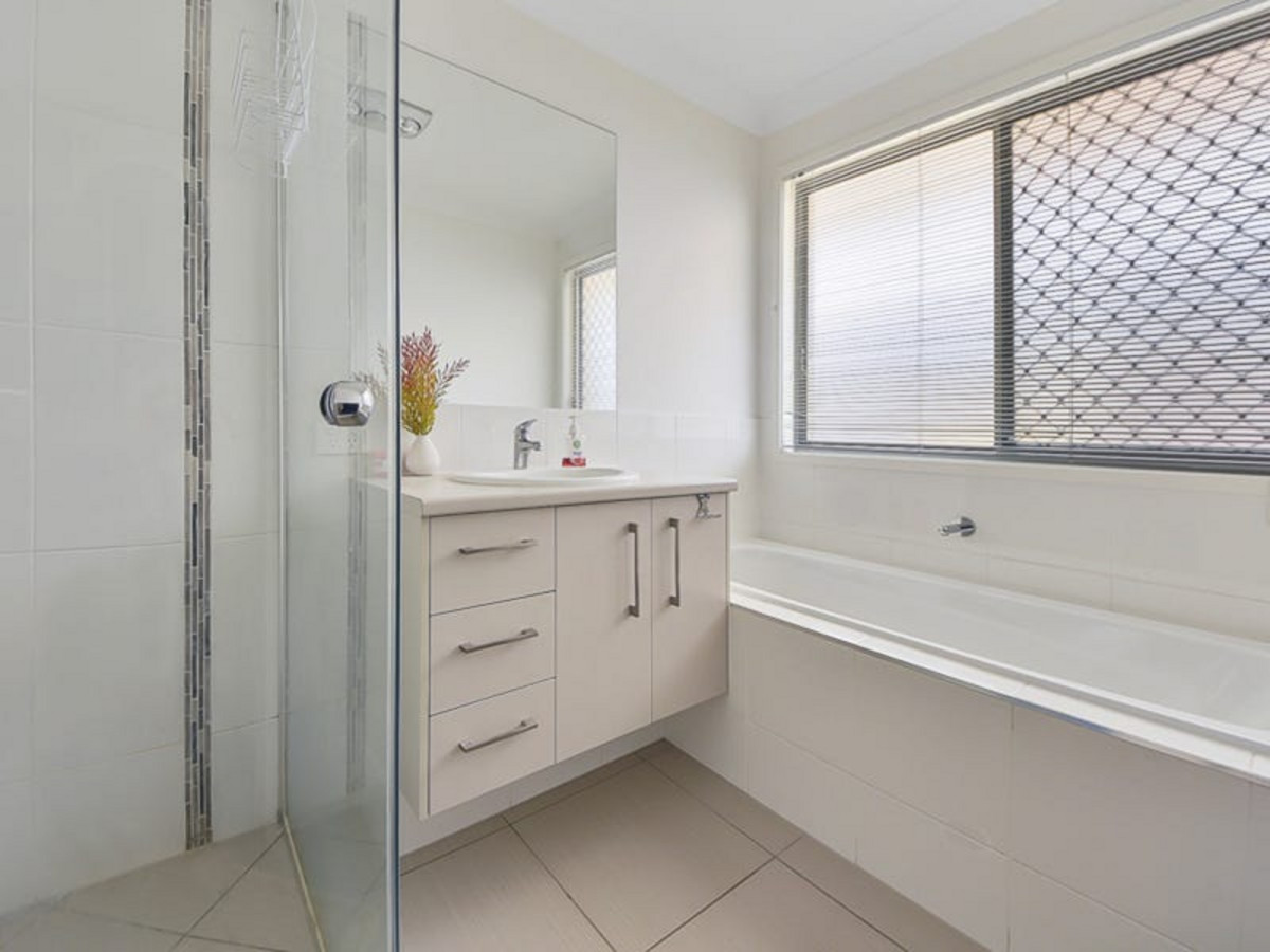79 Carlingford Street, WARNER, QLD 4500 AUS