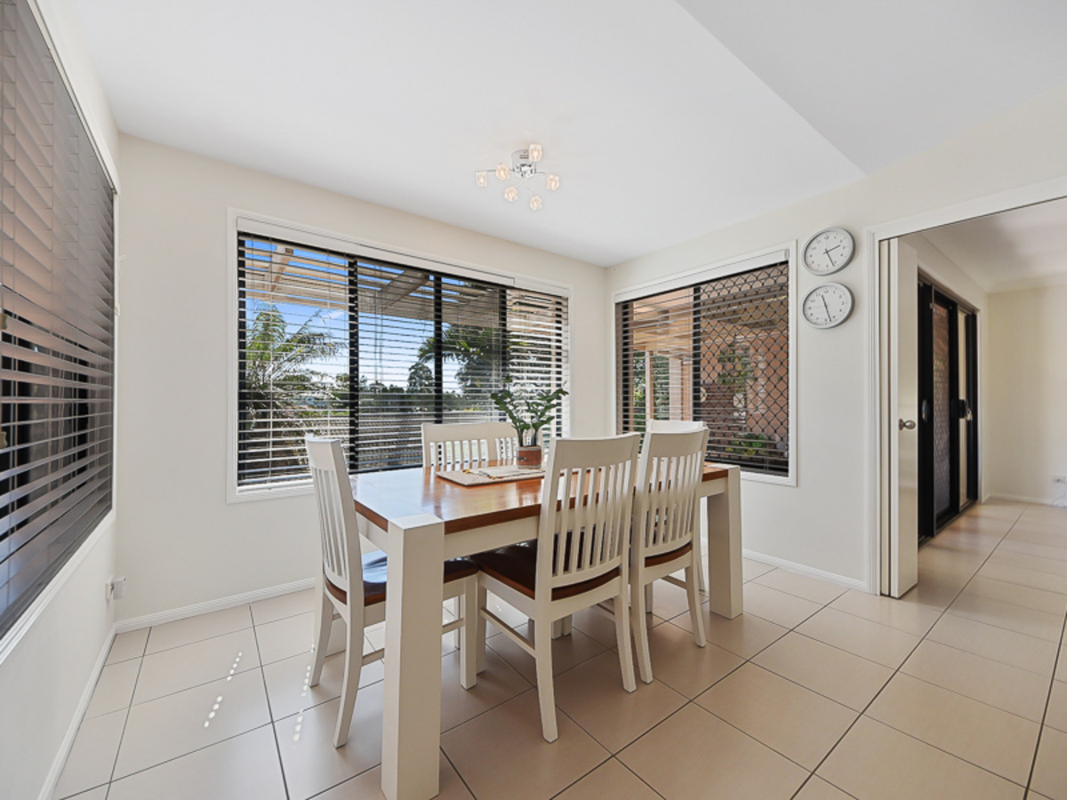 8 Duet Court, Eatons Hill, QLD 4037 AUS