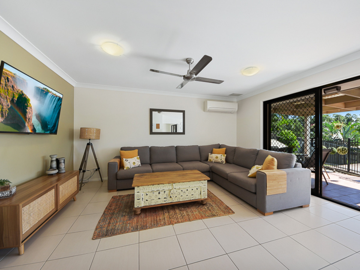 8 Duet Court, Eatons Hill, QLD 4037 AUS