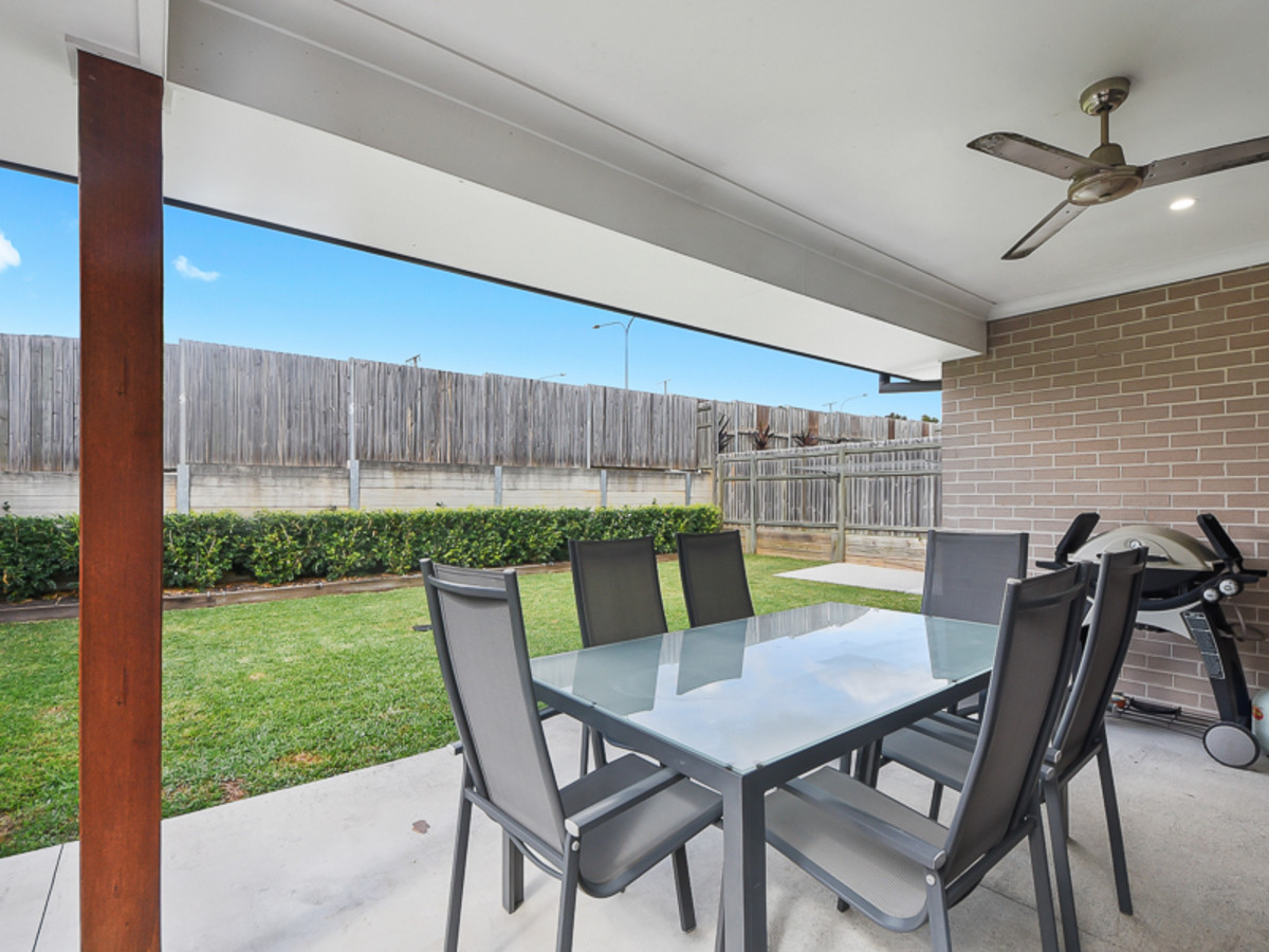 52 Carlingford Circuit, Warner, QLD 4500 AUS