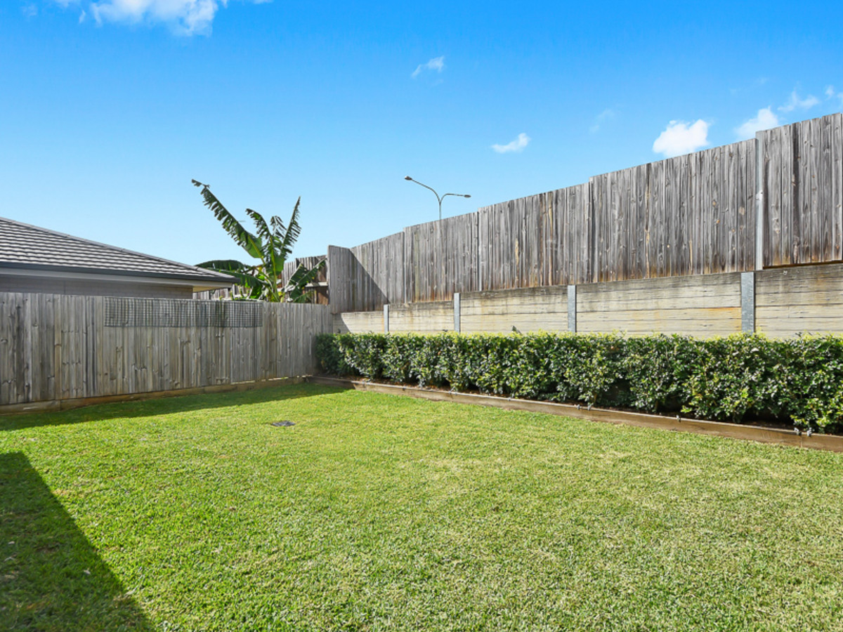 52 Carlingford Circuit, Warner, QLD 4500 AUS