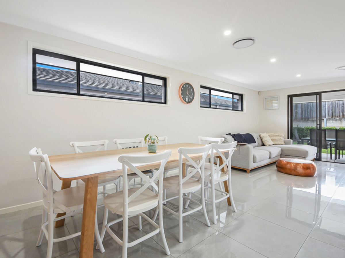 52 Carlingford Circuit, Warner, QLD 4500 AUS