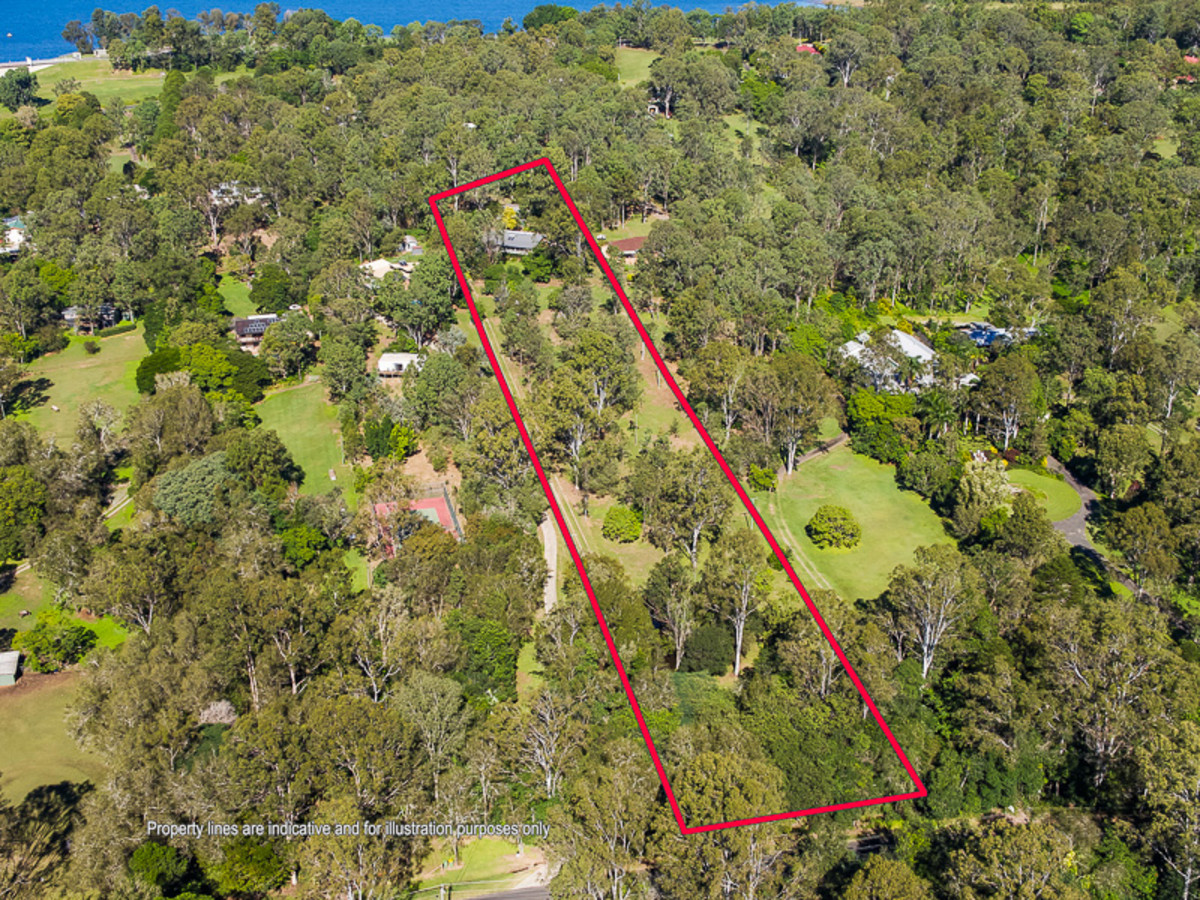 25 Whiteside Road, Whiteside, QLD 4503 AUS