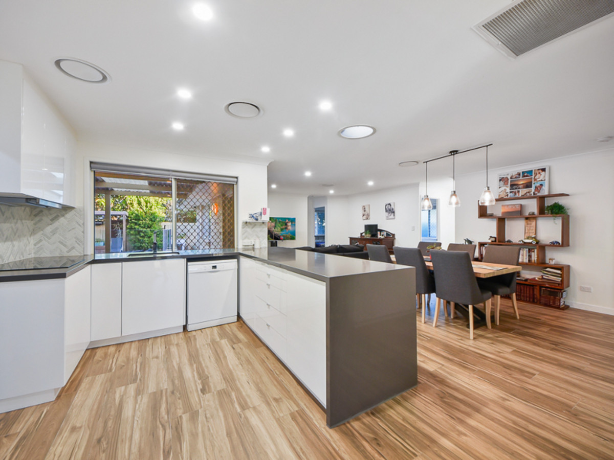12 Antigua Crescent, Deception Bay, QLD 4508 AUS