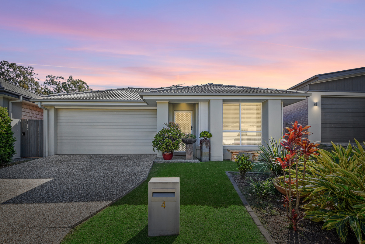 4 Zamma Street, Augustine Heights, QLD 4300 AUS