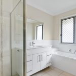 8 Avalon Close, Bellbird Park, QLD 4300 AUS