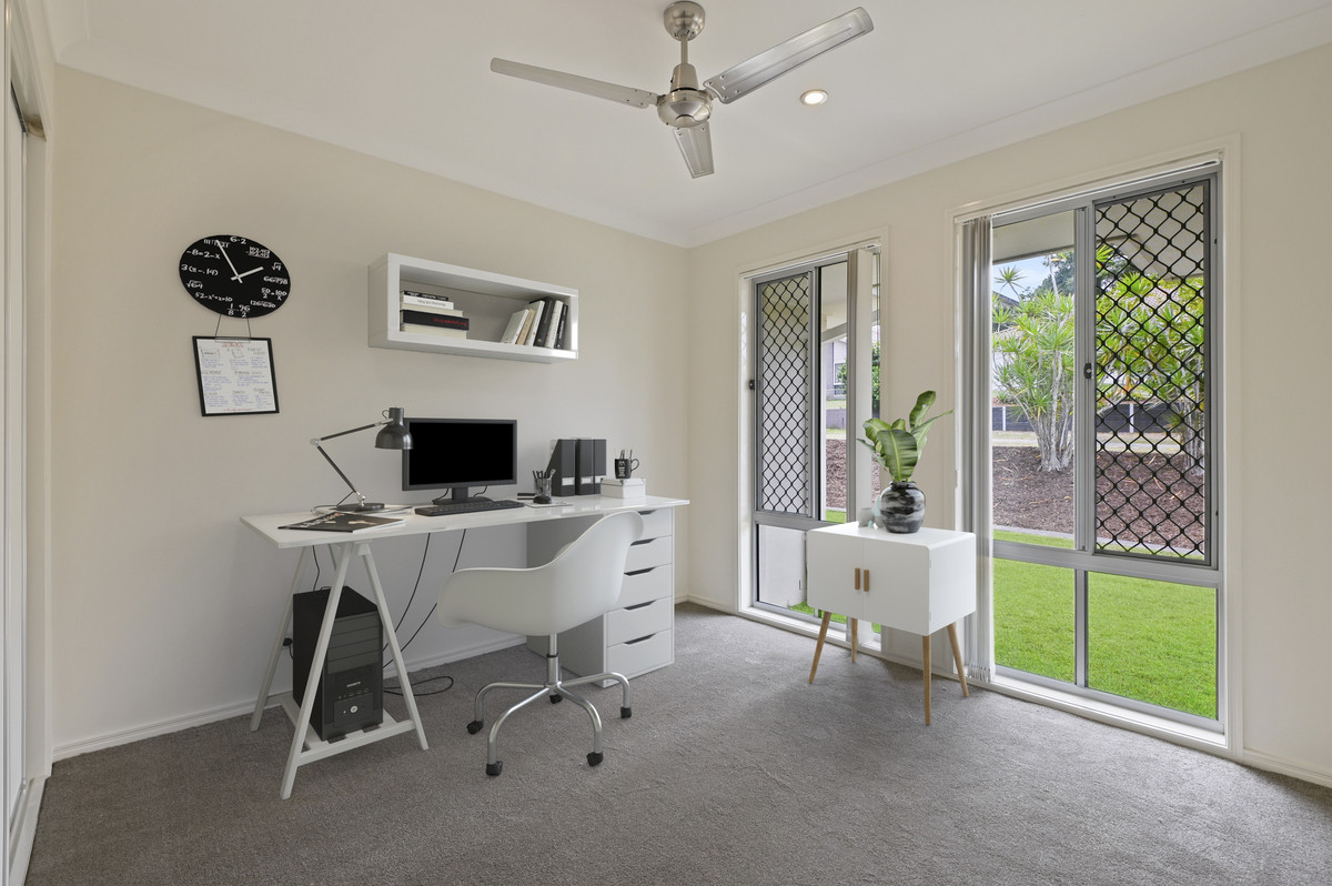 8 Avalon Close, Bellbird Park, QLD 4300 AUS