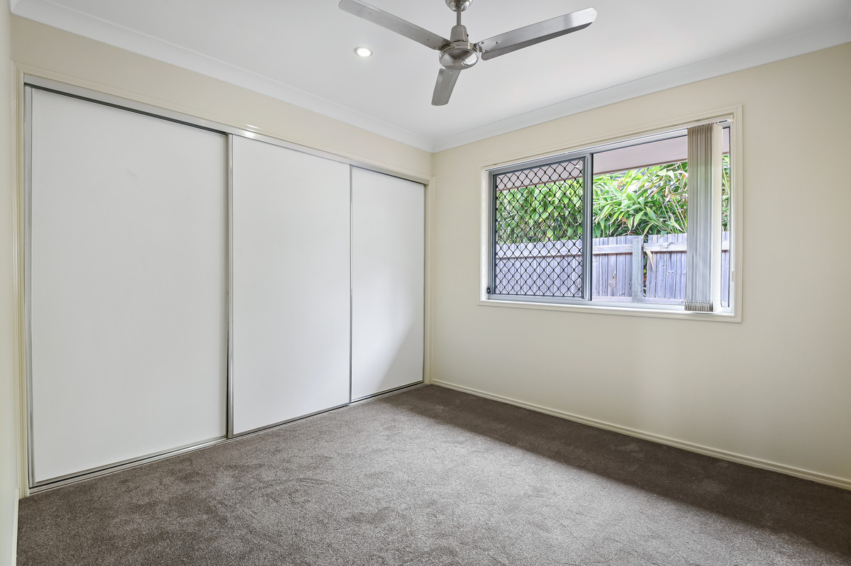 8 Avalon Close, Bellbird Park, QLD 4300 AUS