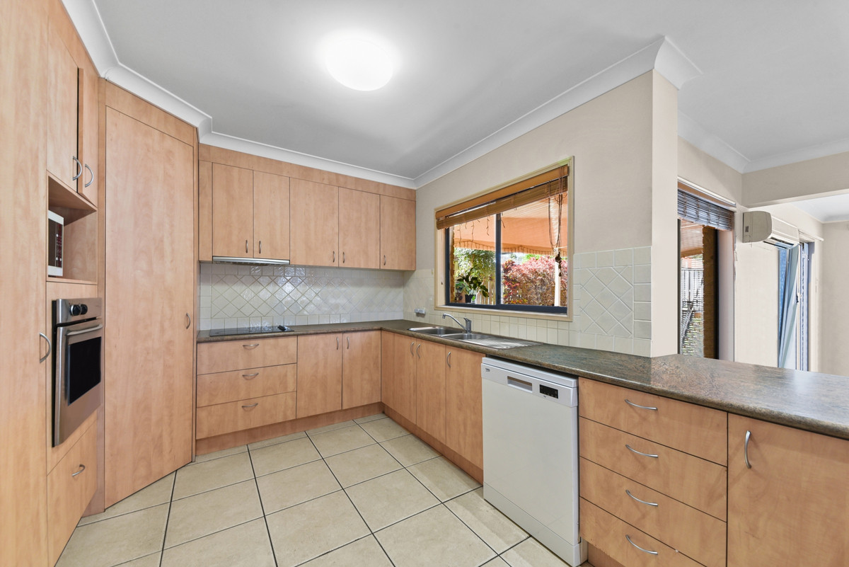 5 Chesterton Court, North Lakes, QLD 4509 AUS