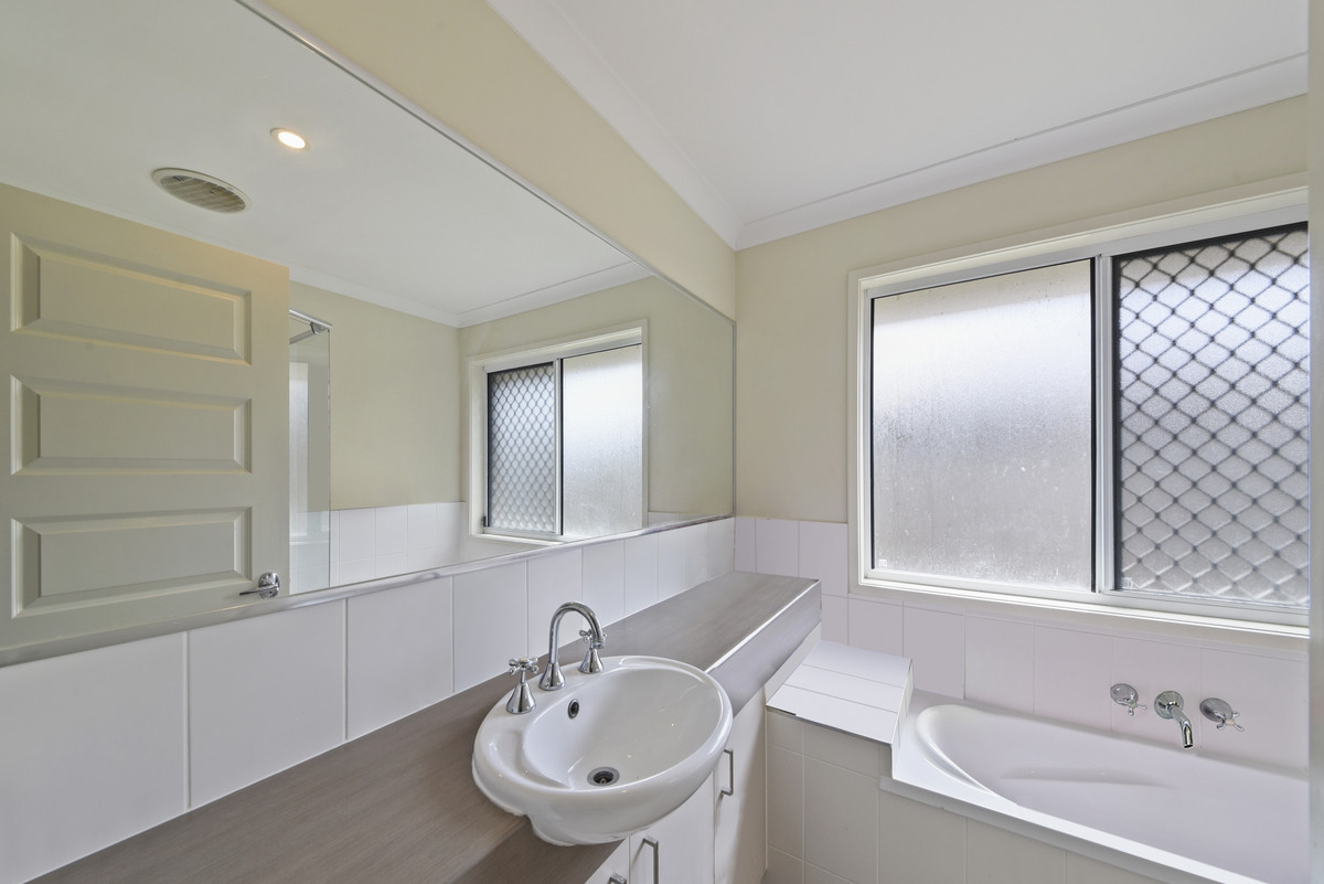 15 Bottle Tree Crescent, Mango Hill, QLD 4509 AUS