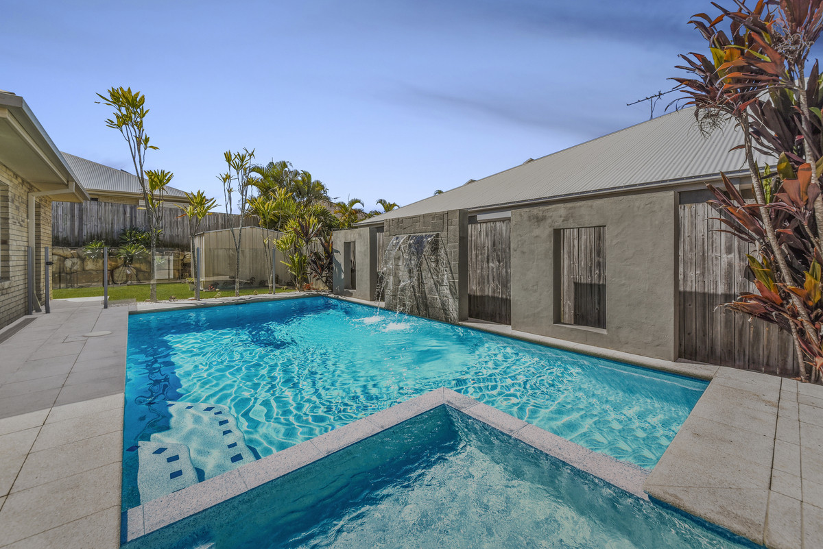 19 Whitecedar Circuit, North Lakes, QLD 4509 AUS