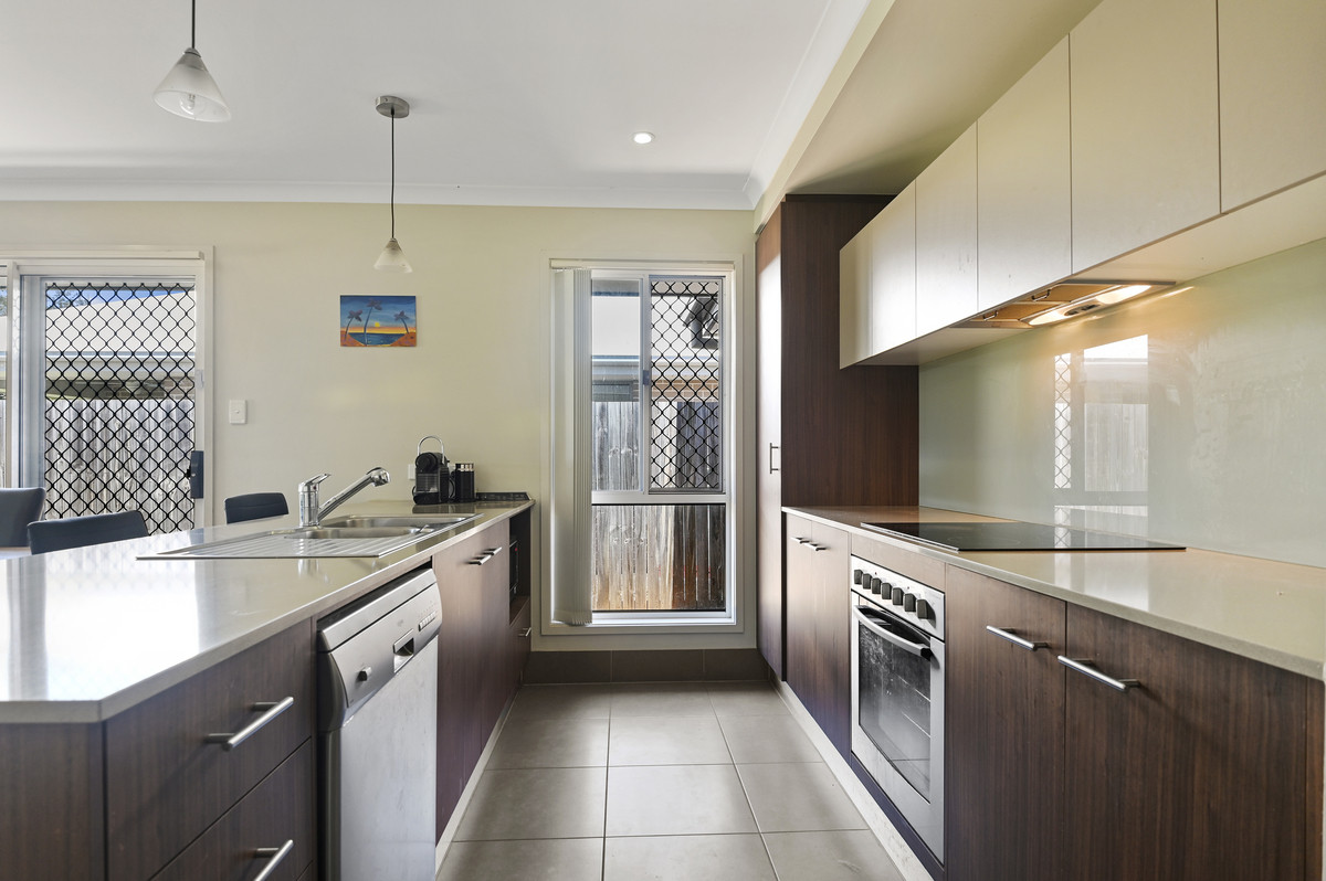 59 Cootharaba Crescent, Warner, QLD 4500 AUS