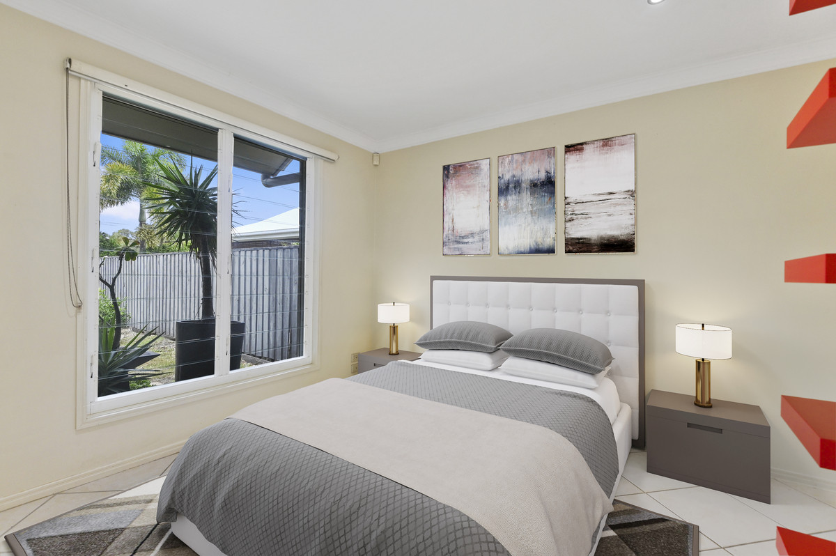 11 Walsh Street, Redcliffe, QLD 4020 AUS