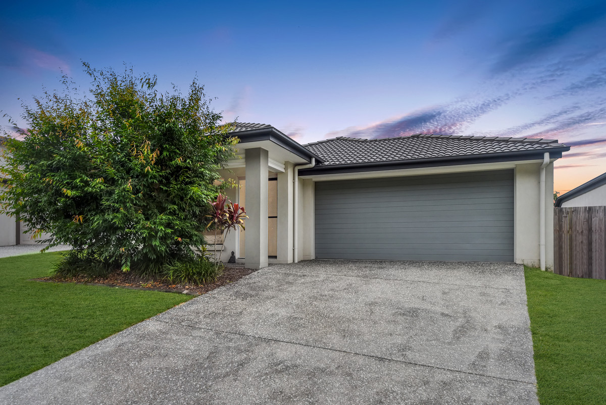 3A Cardena Drive, Augustine Heights, QLD 4300 AUS
