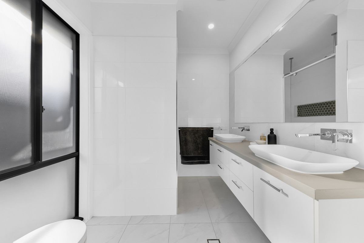 30 Stradbroke Street, Burpengary East, QLD 4505 AUS