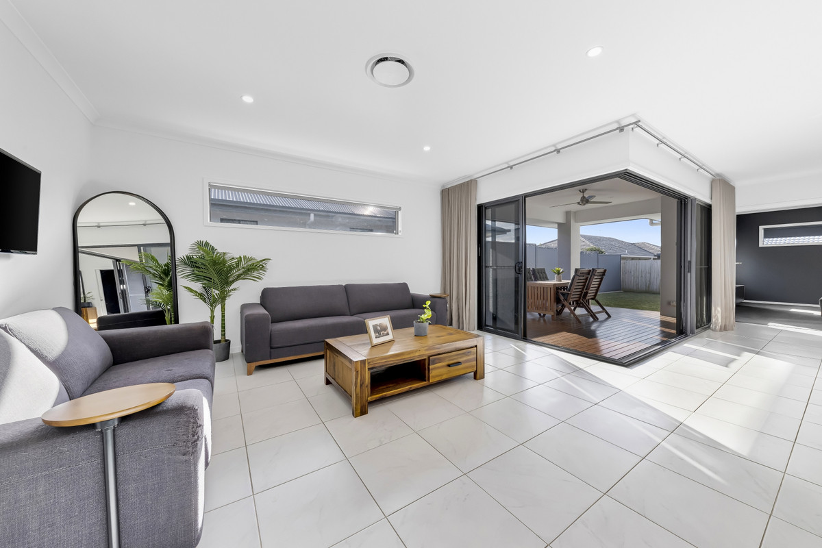 30 Stradbroke Street, Burpengary East, QLD 4505 AUS