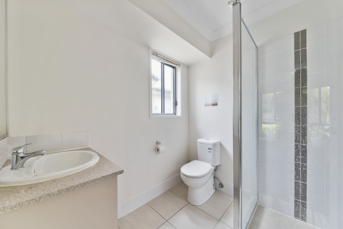5 Cardena Drive, Augustine Heights, QLD 4300 AUS