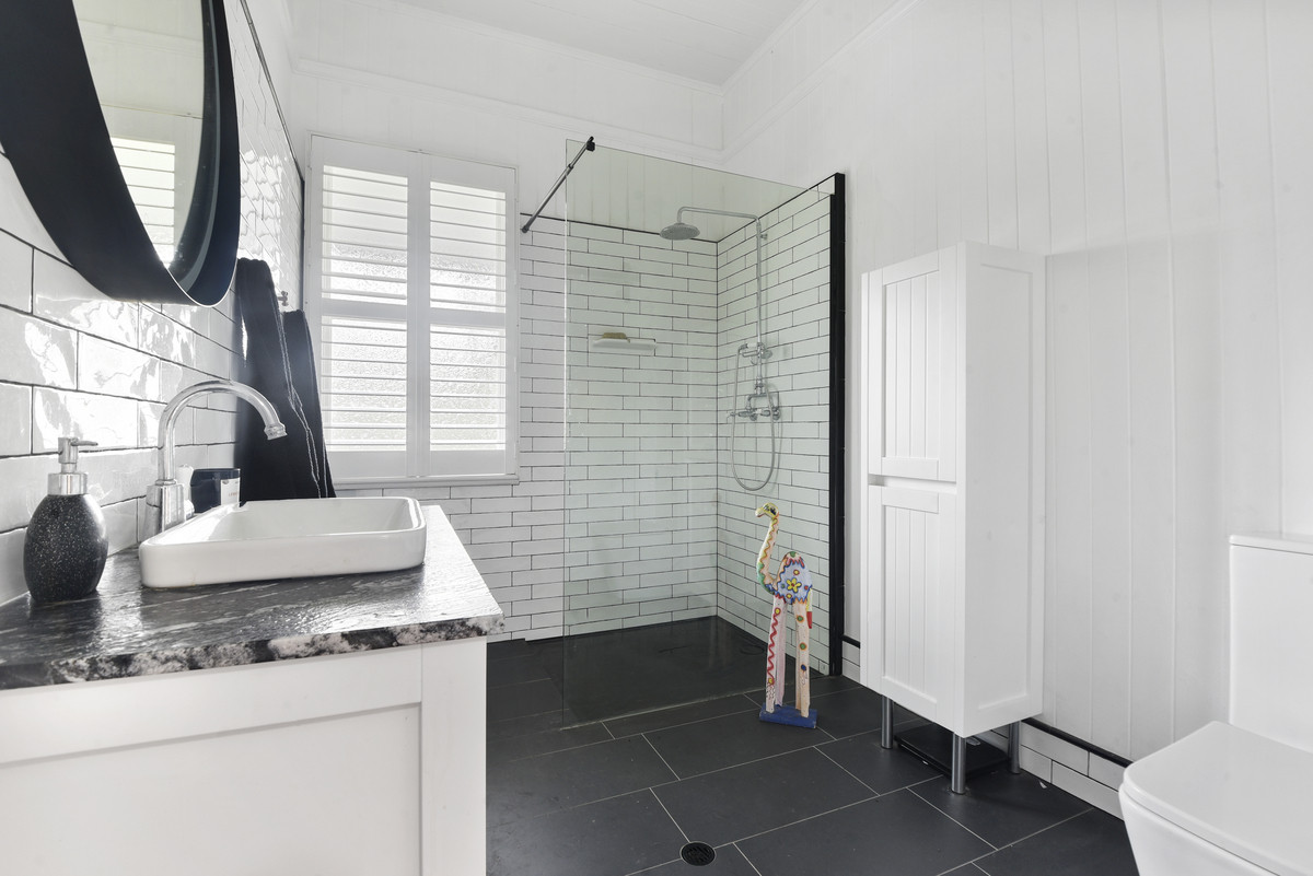 75 Grantson Street, Windsor, QLD 4030 AUS