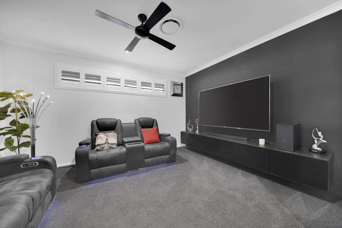 6 Henning Place, Burpengary East, QLD 4505 AUS